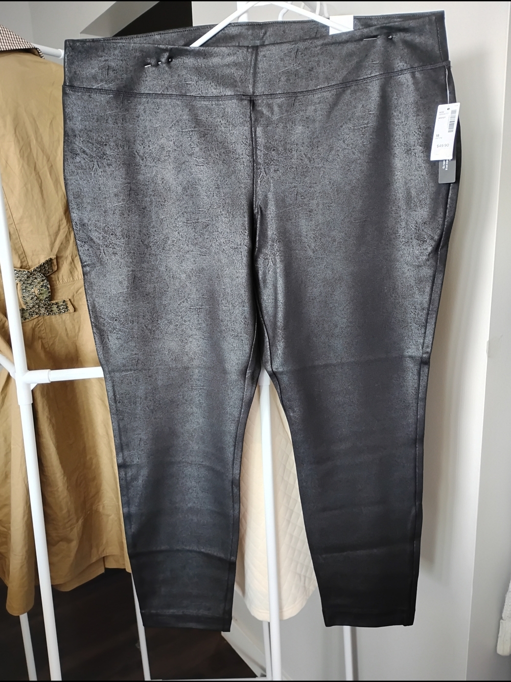 Reitmans Women's Black Slim Shiny Stretch Faux-Leather Pants